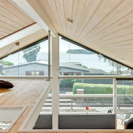 Beachfront Bliss In Hejlsminde - By Traum Holiday home